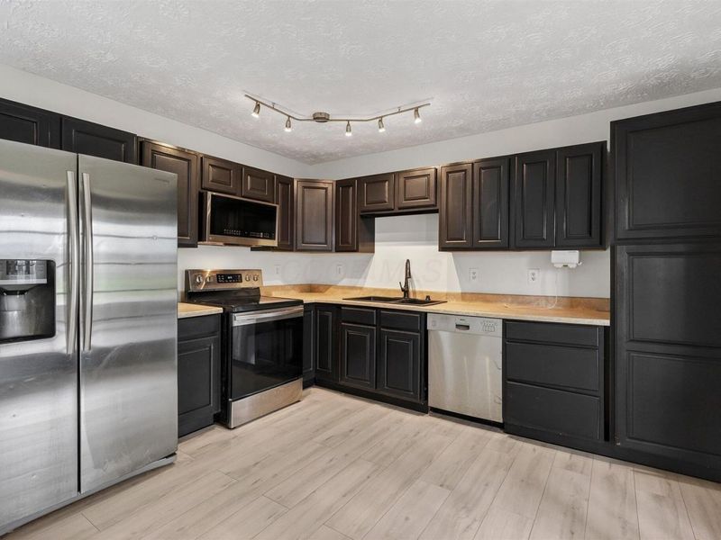 3263 Ford Road NW, Washington Court House, OH 43160 Photo 14