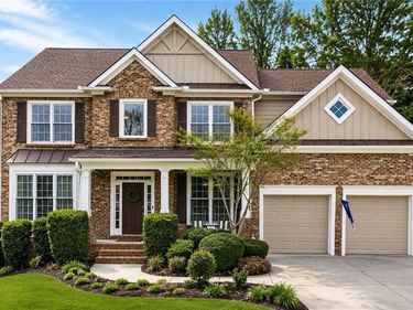 7630 Tenspeed Court, Flowery Branch, GA 30542