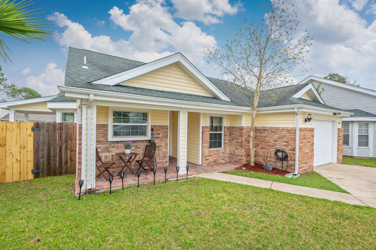 1915 Heartland Drive, Fort Walton Beach, FL 32547 Main Photo