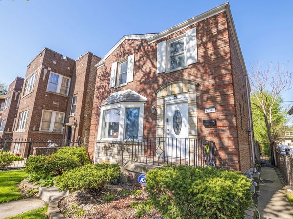 7940 S Crandon Avenue , Chicago, IL 60617