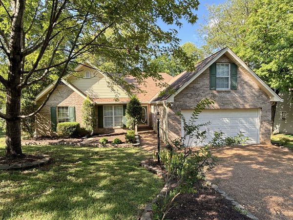 109 Redbud Dr, Hendersonville, TN 37075