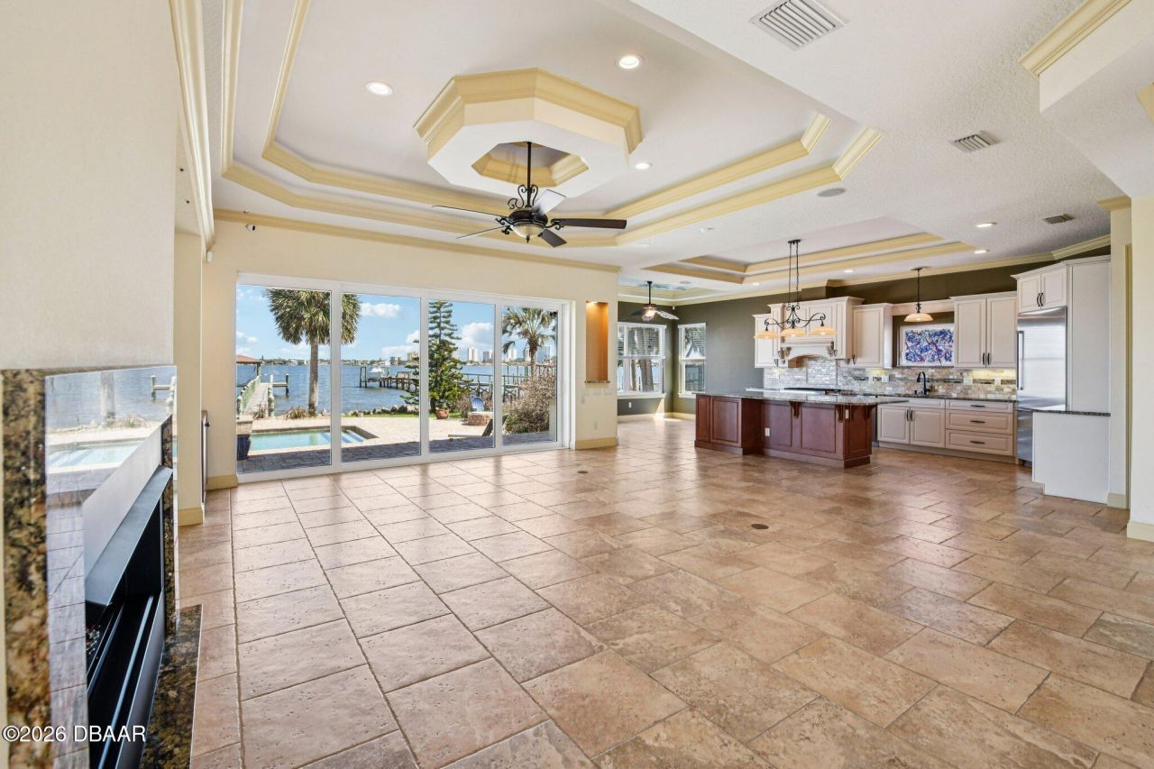 2227 S Palmetto Avenue, South Daytona, FL 32119 Photo