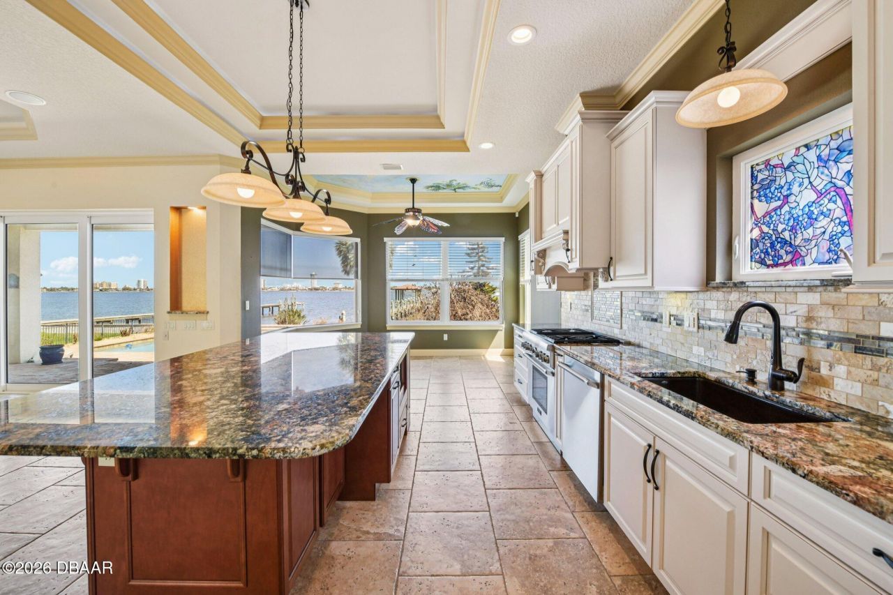 2227 S Palmetto Avenue, South Daytona, FL 32119 Photo