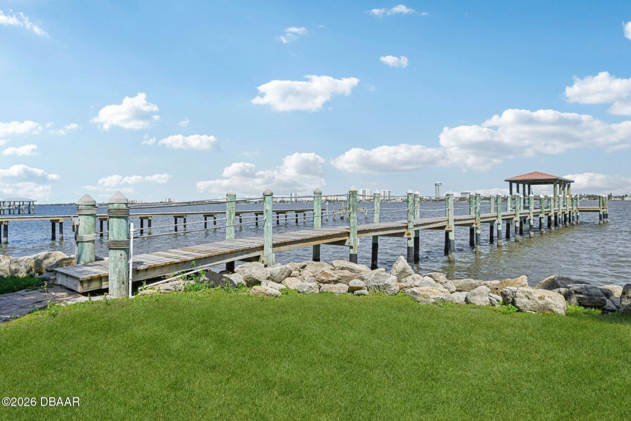 2227 S Palmetto Avenue, South Daytona, FL 32119 Photo