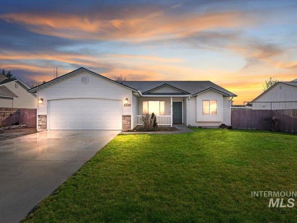 1700 S Camas, Nampa, ID 83686