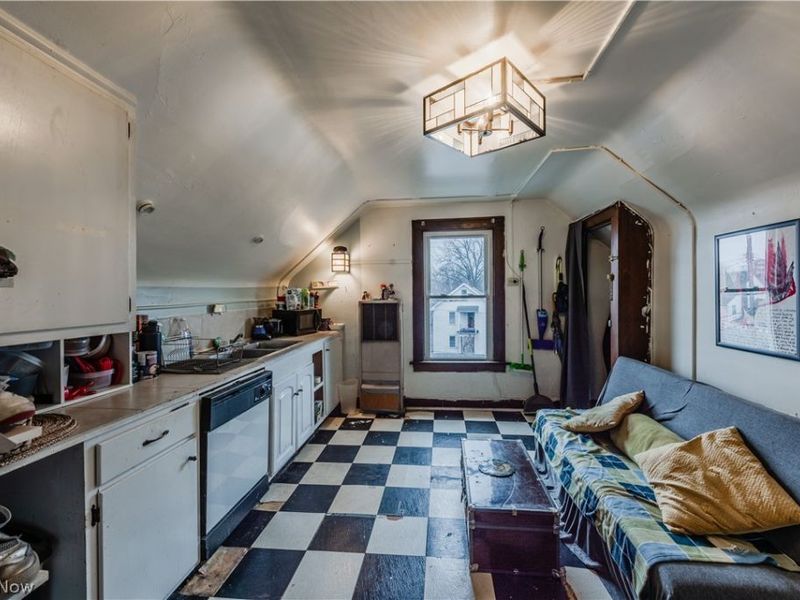 1315 W 116th Street, Cleveland, OH 44102 Photo 20