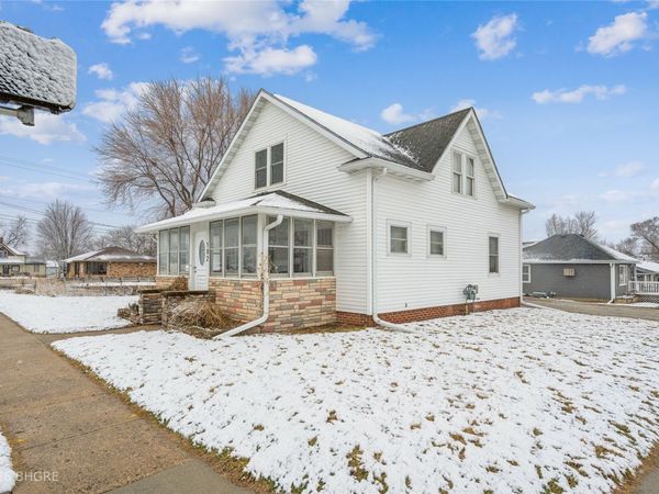 102 S Kennedy Avenue, Madrid, IA 50156