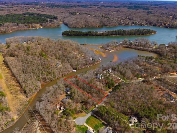 7710 Long Bay Parkway , Catawba, NC 28609