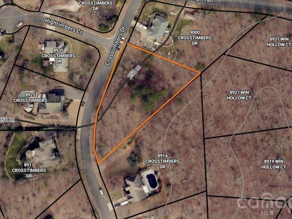 8936 Crosstimbers Drive , Charlotte, NC 28215