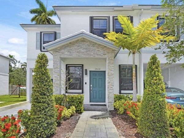 1513 SW 28th Street, Fort Lauderdale, FL 33315