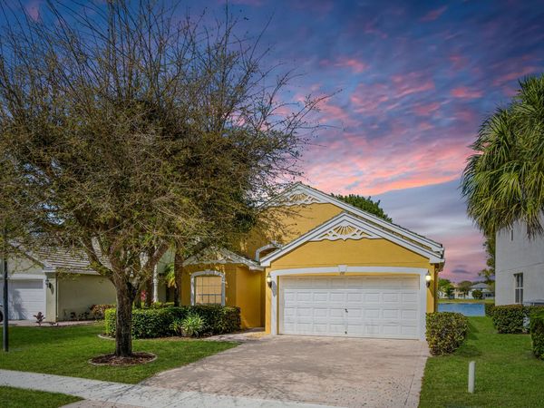 131 Lancaster Way, Royal Palm Beach, FL 33414