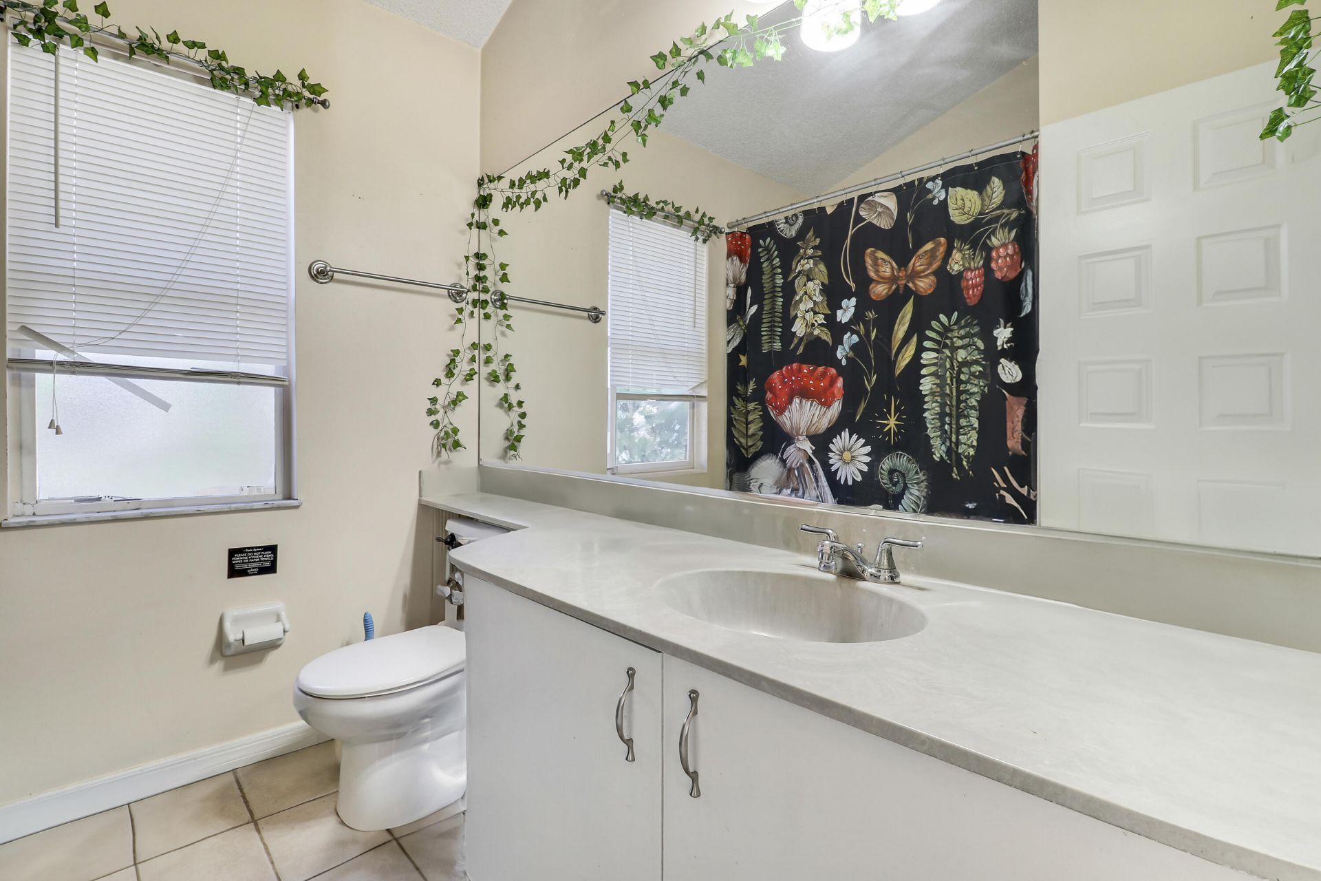 533 NW Avon Avenue, Port Saint Lucie, FL 34983 Photo