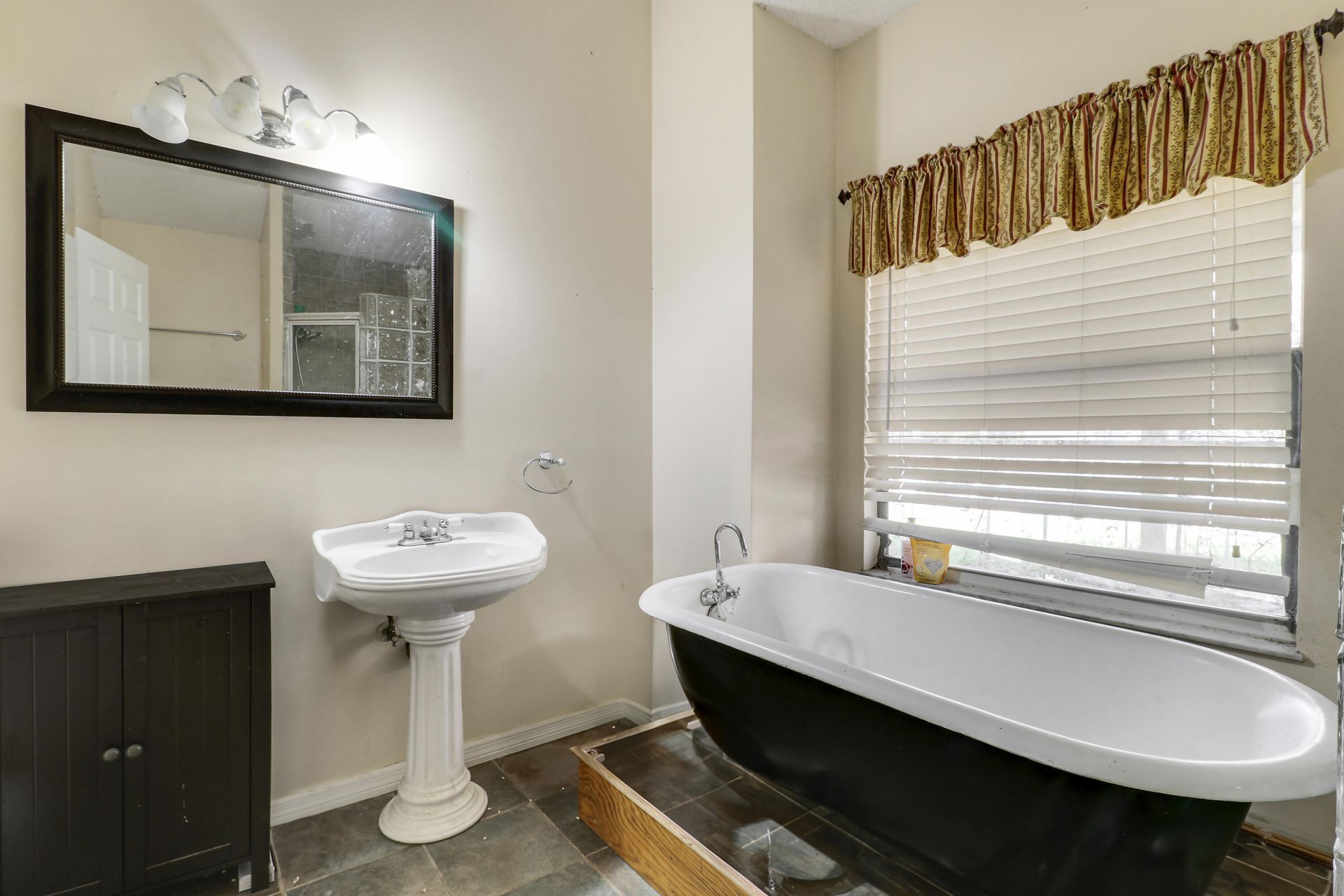 533 NW Avon Avenue, Port Saint Lucie, FL 34983 Photo