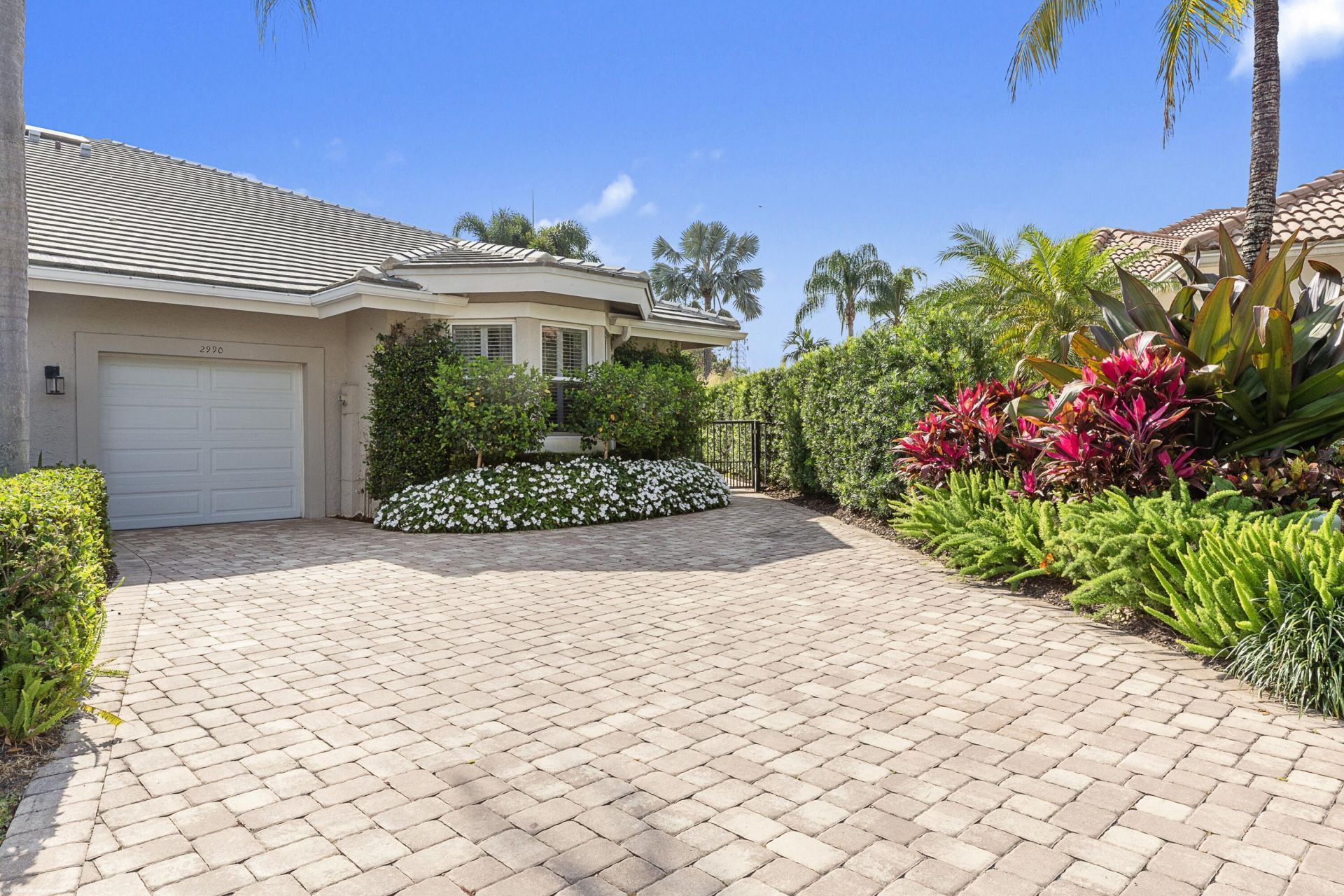 2990 Twin Oaks Way, Wellington, FL 33414 Photo