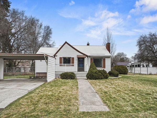 8015 E Carlisle Ave, Spokane Valley, WA 99212