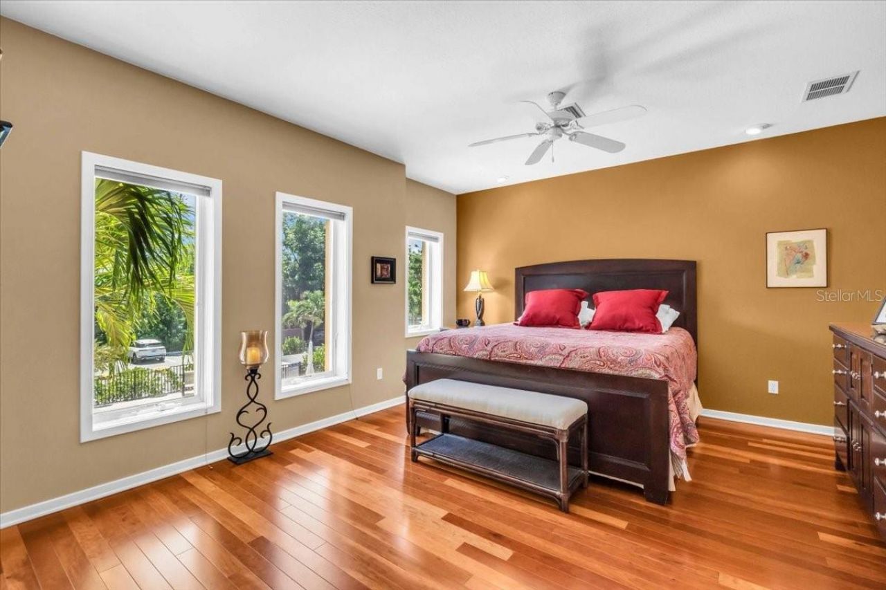 1685 Laurel Street, Unit 4, Sarasota, FL 34236 Photo