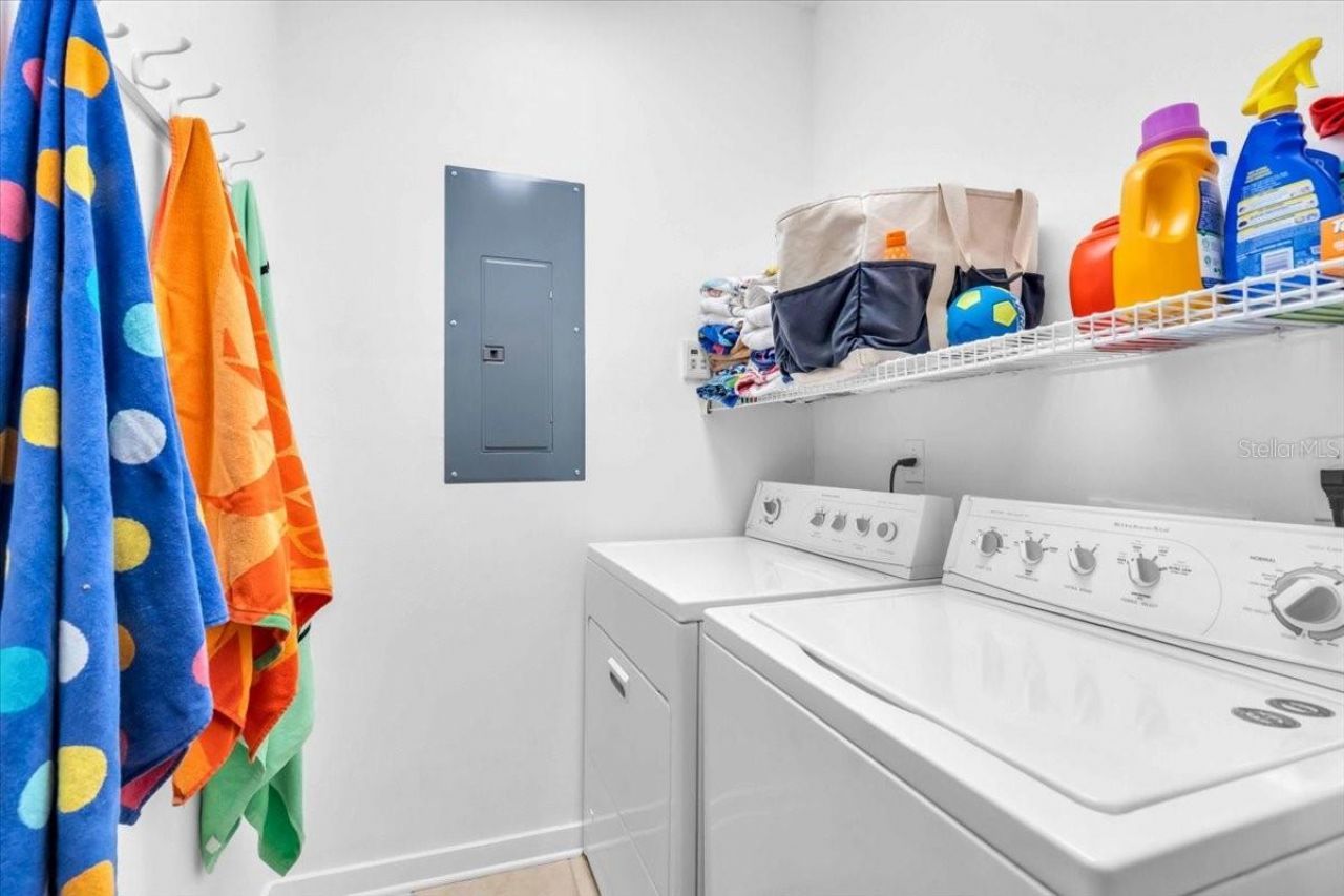 1685 Laurel Street, Unit 4, Sarasota, FL 34236 Photo