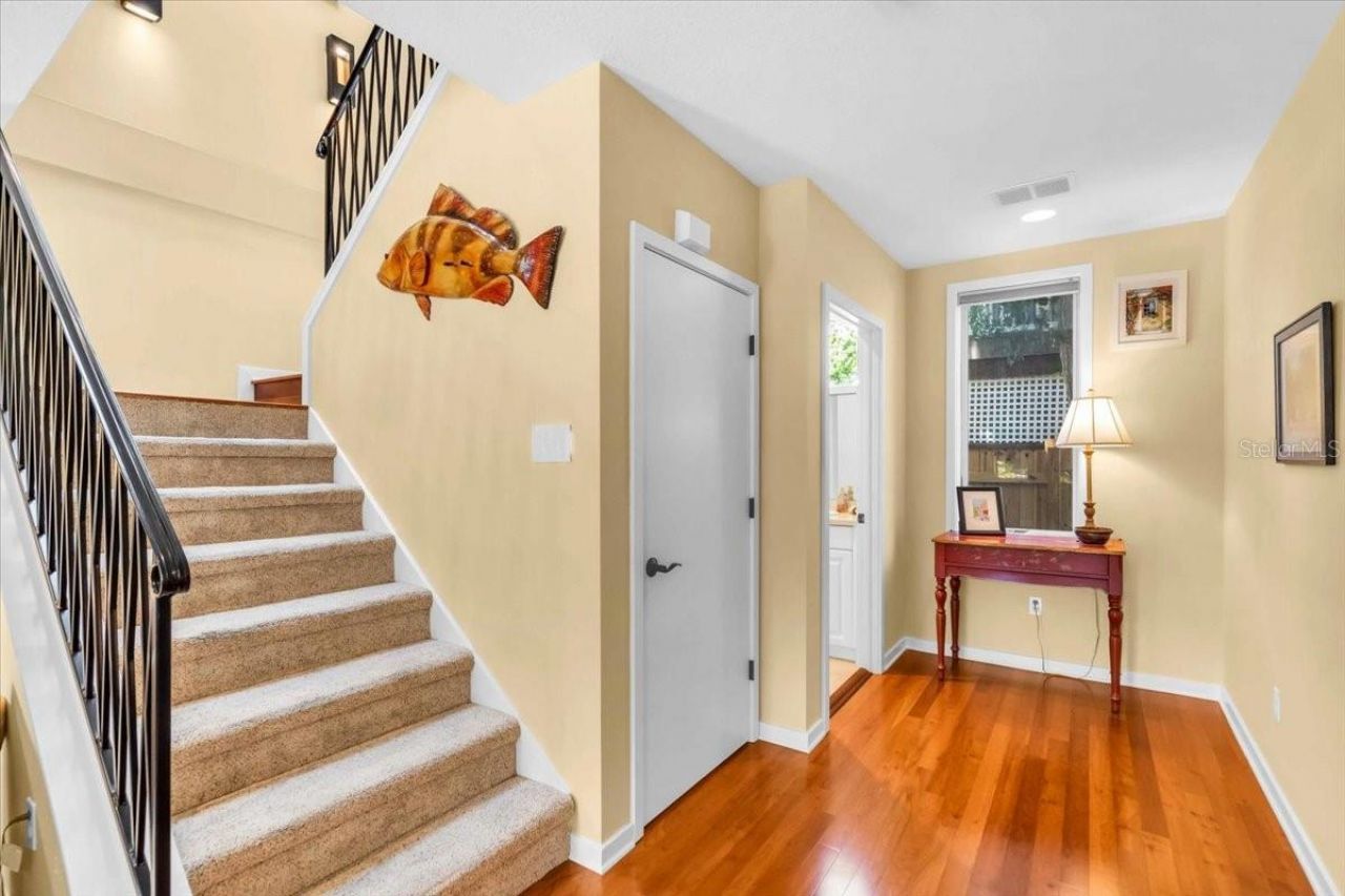 1685 Laurel Street, Unit 4, Sarasota, FL 34236 Photo