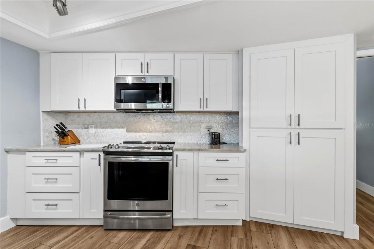 11796 Saree Court, Seminole, FL 33778 Photo