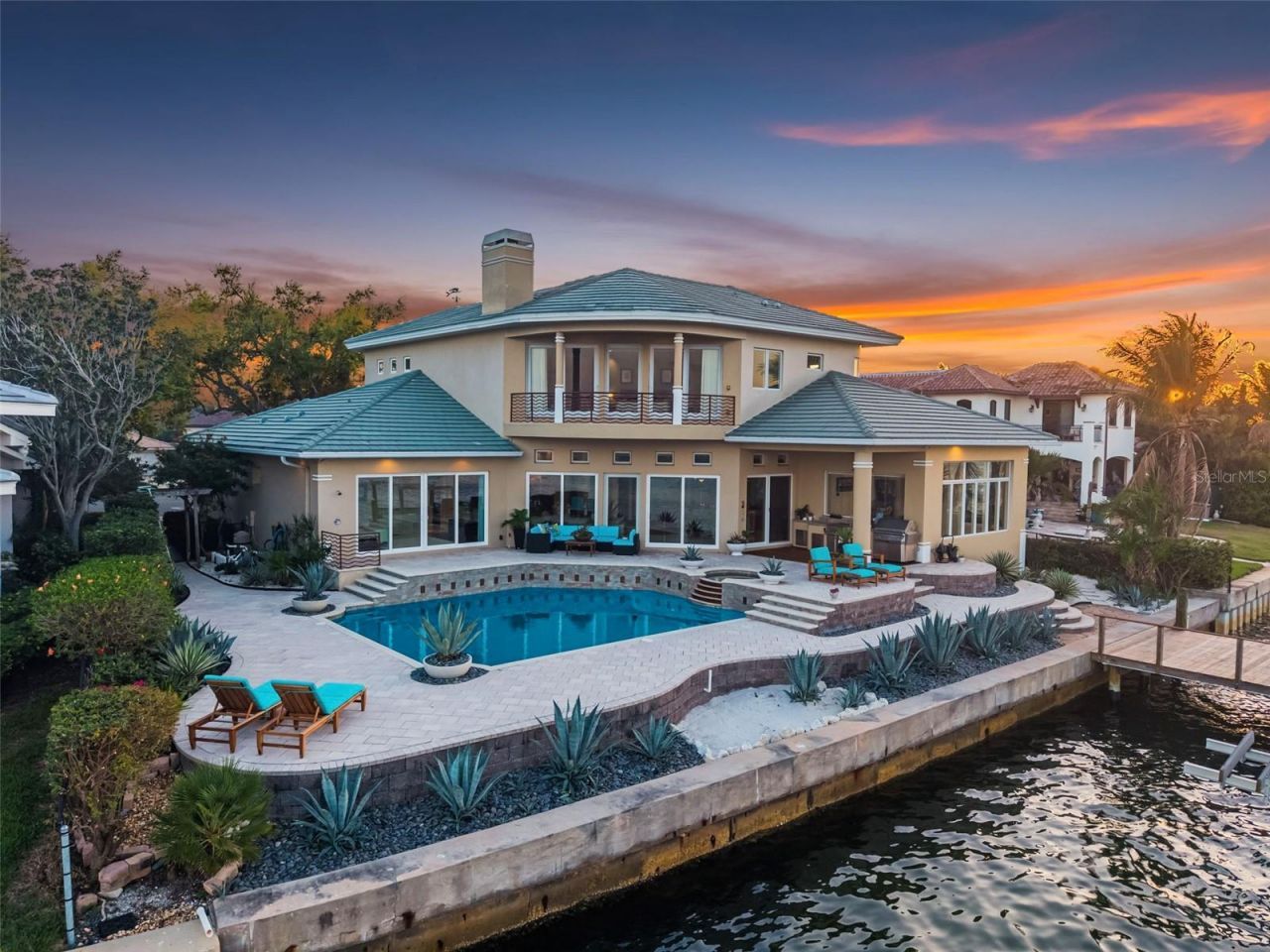 2279 Mermaid Point Ne, Saint Petersburg, FL 33703 Photo