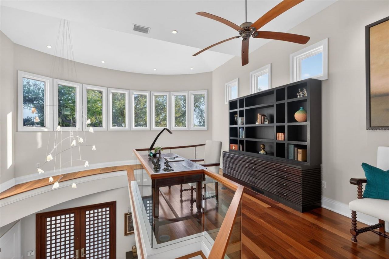 2279 Mermaid Point Ne, Saint Petersburg, FL 33703 Photo