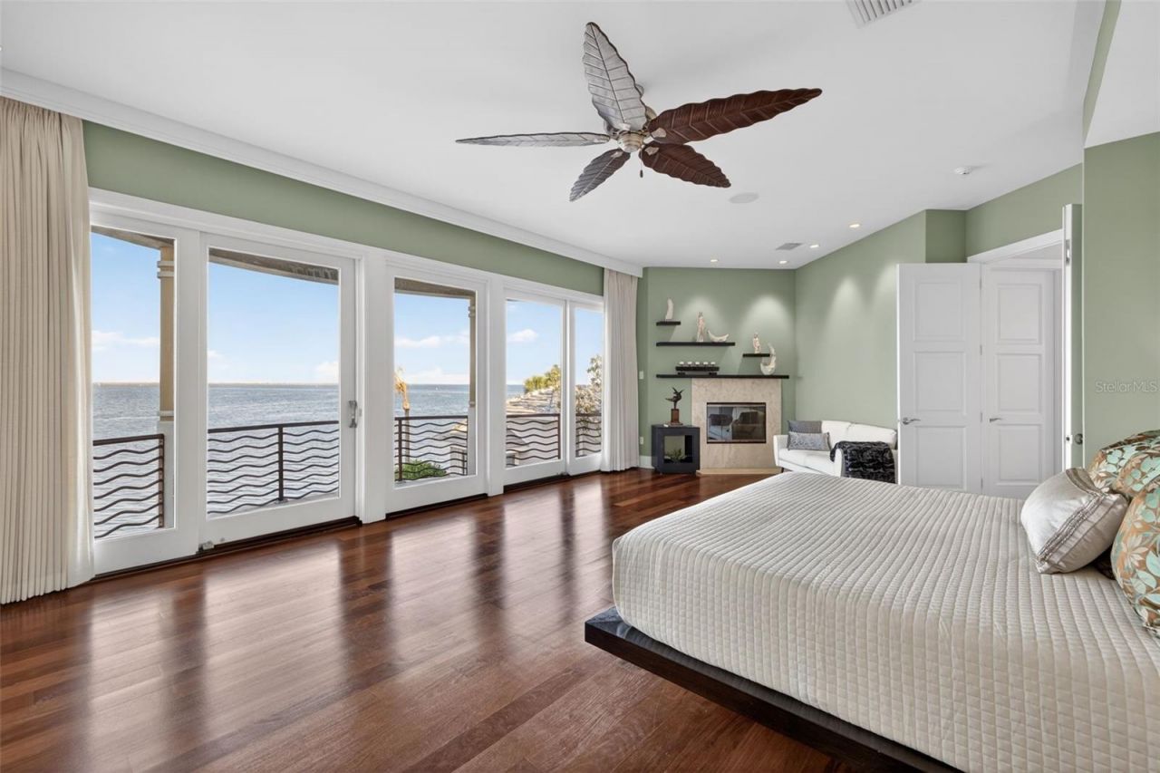 2279 Mermaid Point Ne, Saint Petersburg, FL 33703 Photo