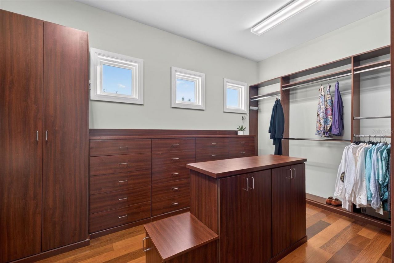 2279 Mermaid Point Ne, Saint Petersburg, FL 33703 Photo