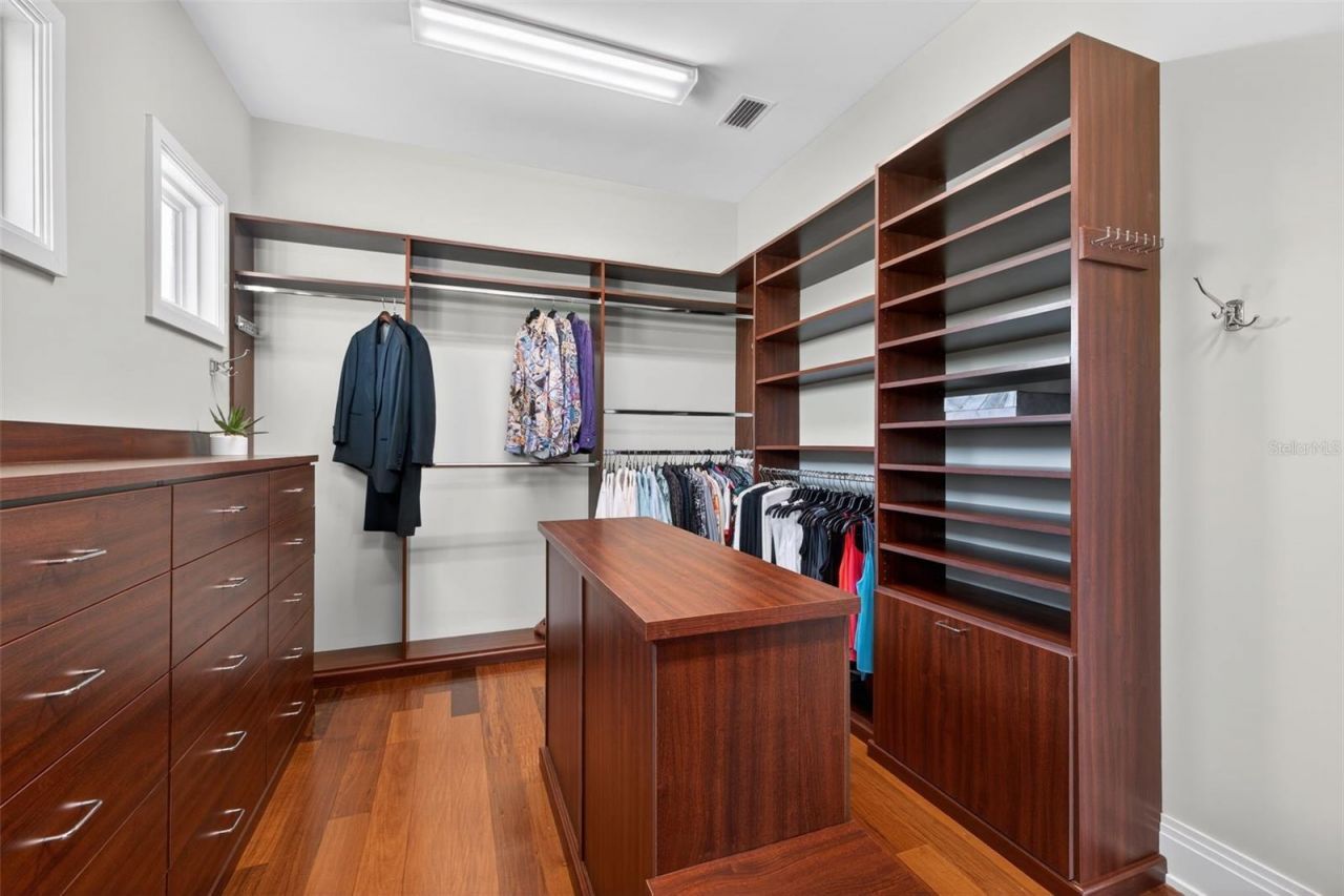 2279 Mermaid Point Ne, Saint Petersburg, FL 33703 Photo