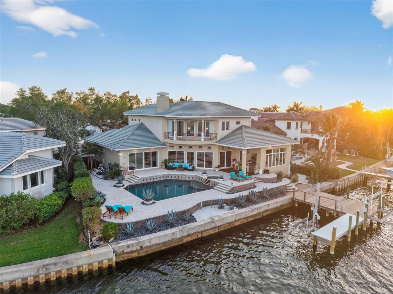 2279 Mermaid Point Ne, Saint Petersburg, FL 33703 Photo