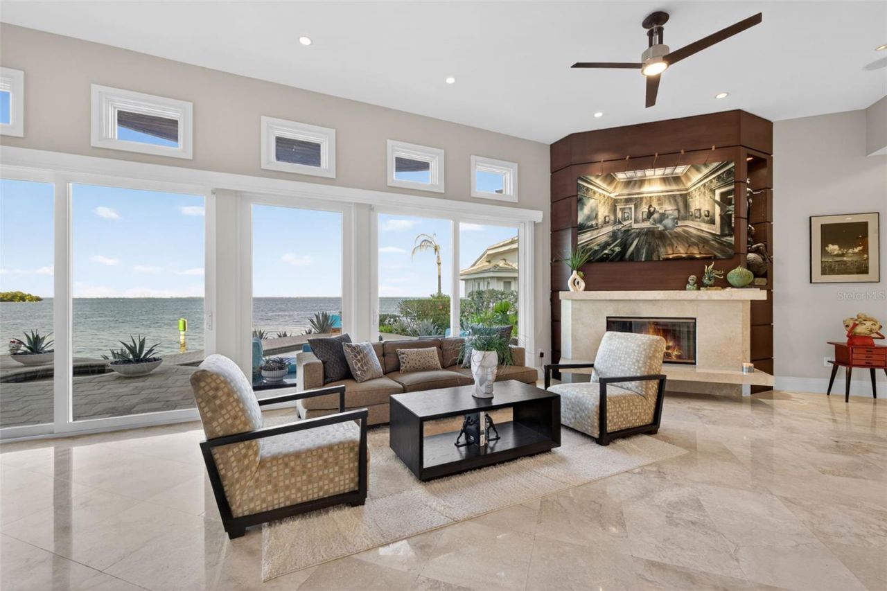 2279 Mermaid Point Ne, Saint Petersburg, FL 33703 Photo