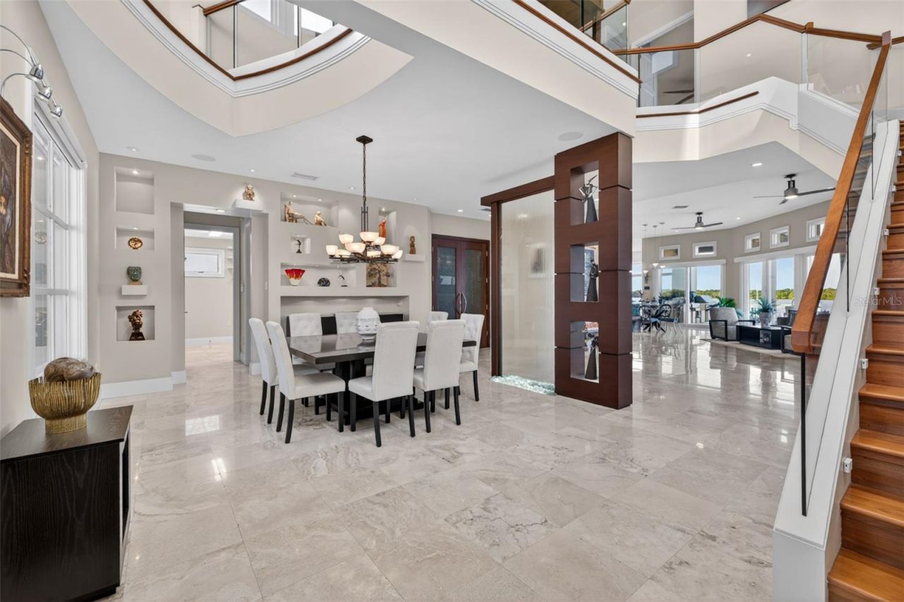 2279 Mermaid Point Ne, Saint Petersburg, FL 33703 Photo