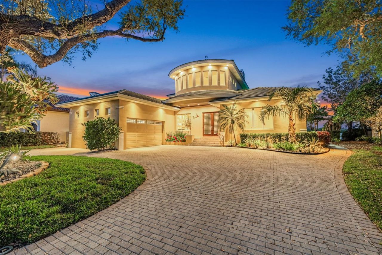 2279 Mermaid Point Ne, Saint Petersburg, FL 33703 Photo