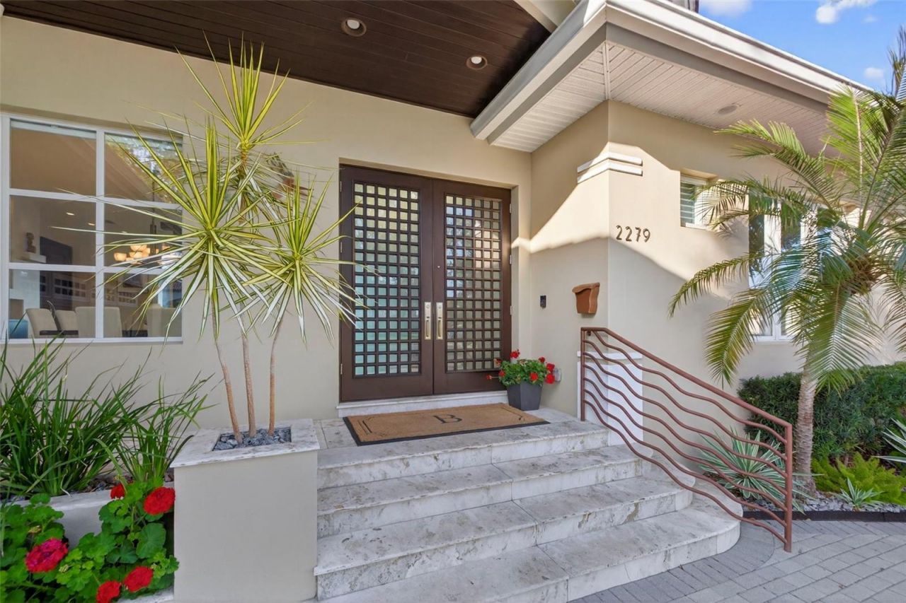 2279 Mermaid Point Ne, Saint Petersburg, FL 33703 Photo