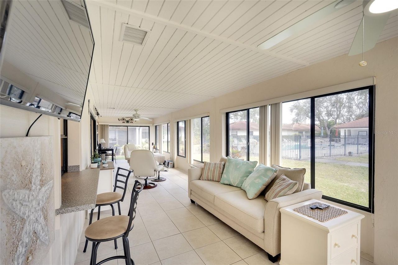 6004 Vivienda Drive , Unit 8, Bradenton, FL 34207 Photo