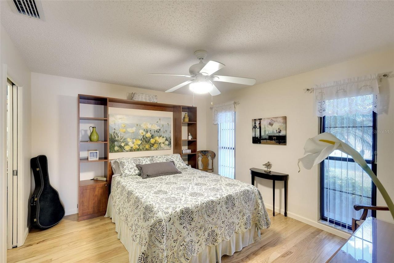 6004 Vivienda Drive , Unit 8, Bradenton, FL 34207 Photo