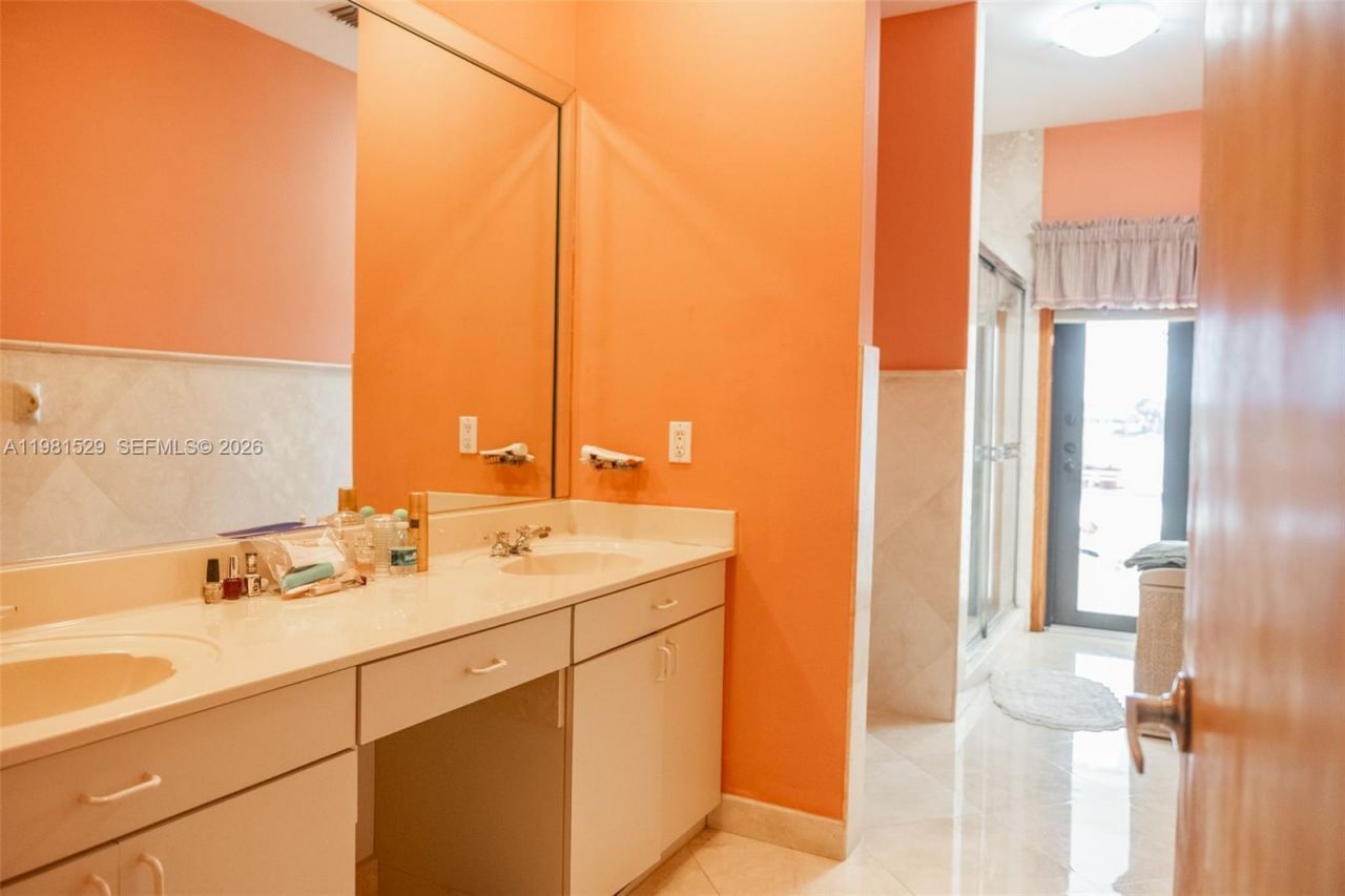 4655 SW 89th Ave , Miami, FL 33165 Photo