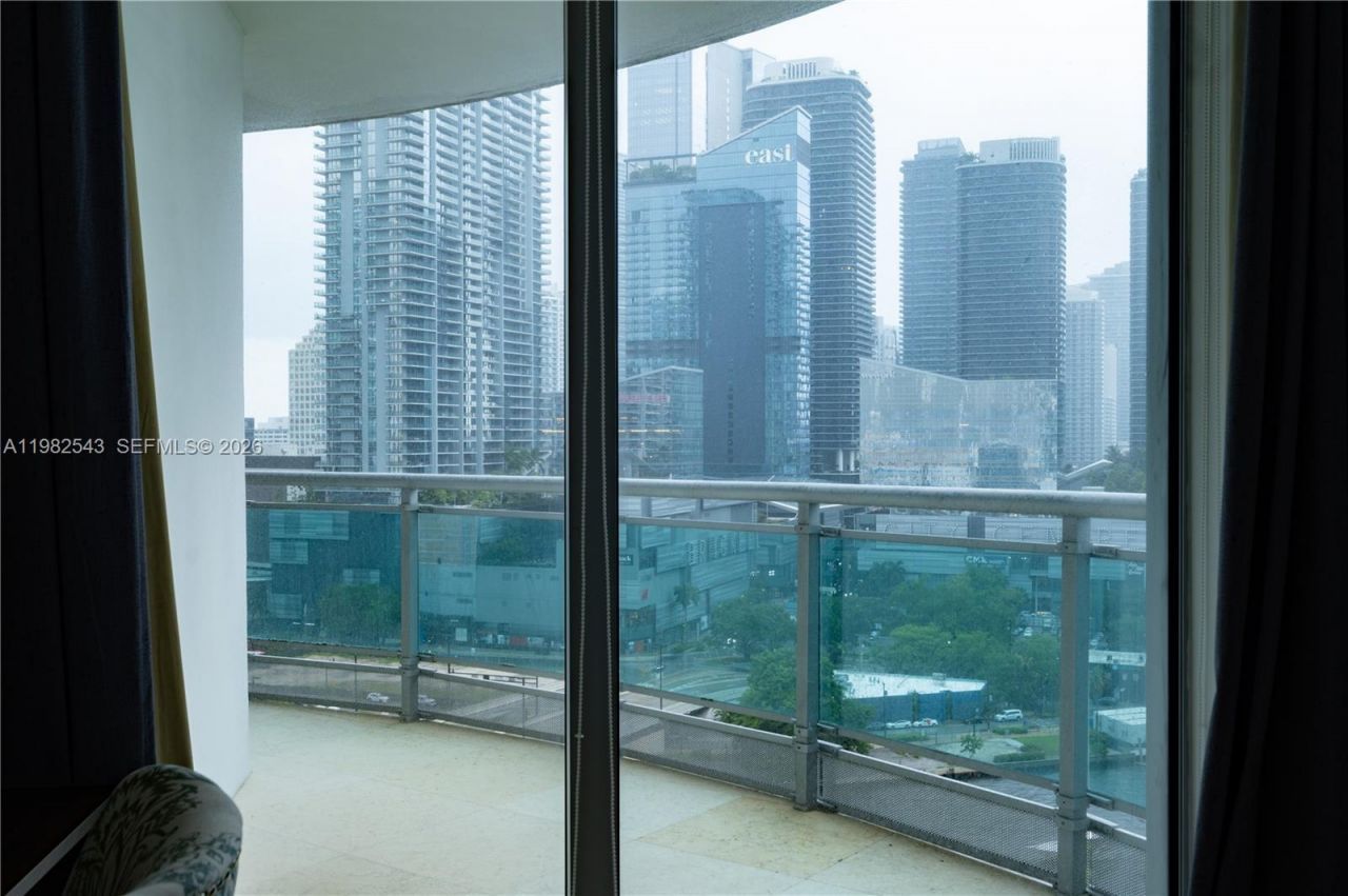 350 S Miami Ave, Unit 1814, Miami, FL 33130 Photo