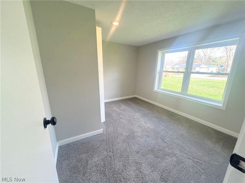 558 Lessig Avenue, Springfield, OH 44312 Photo 12