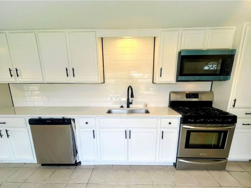 558 Lessig Avenue, Springfield, OH 44312 Photo 7