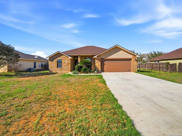 1924 Vista View, Pleasanton, TX 78064