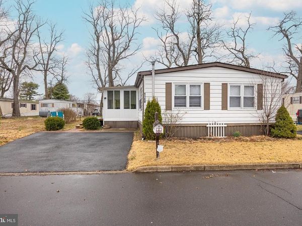 4140 DAVIS DRIVE , MORRISVILLE, PA 19067