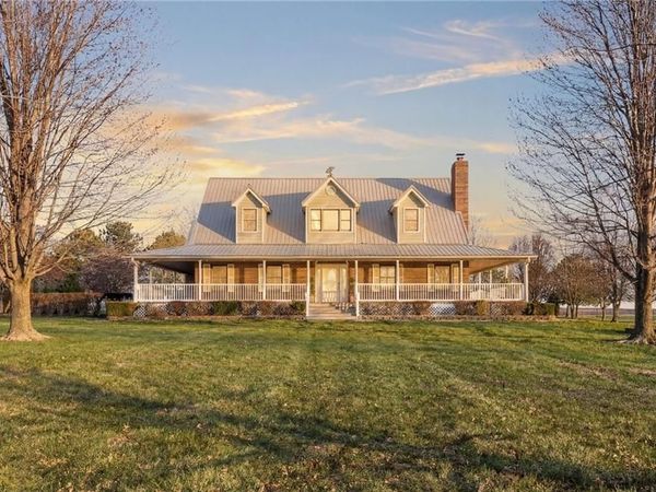 15649 Elm Branch Road, Windsor, MO 65360