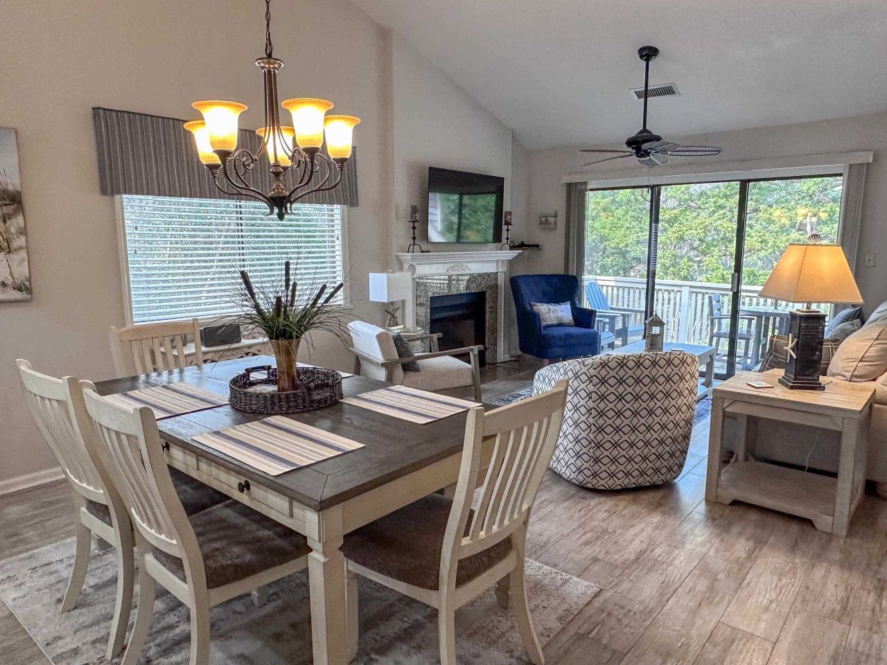 421 Appledore Circle Photo 16