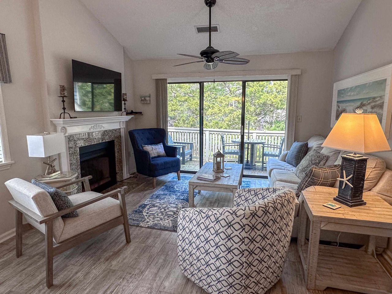 421 Appledore Circle Photo 17