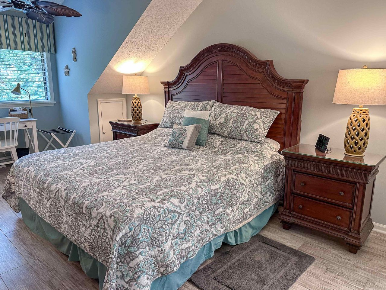 421 Appledore Circle Photo 24