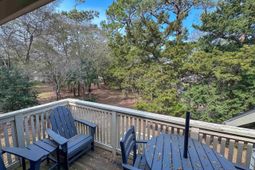 421 Appledore Circle photo 4