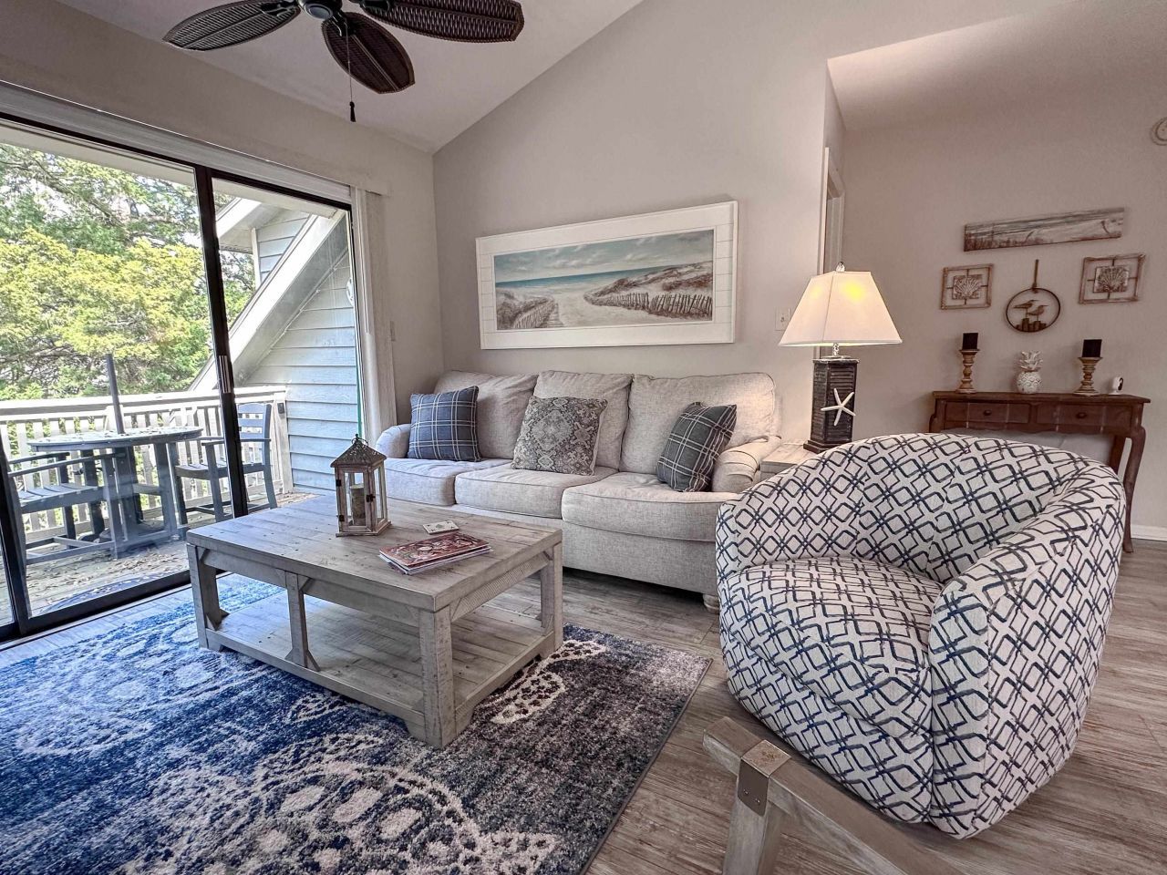 421 Appledore Circle Photo 9