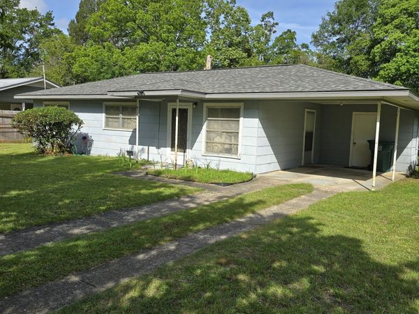 108 Sunset Drive, Eufaula, AL 36027