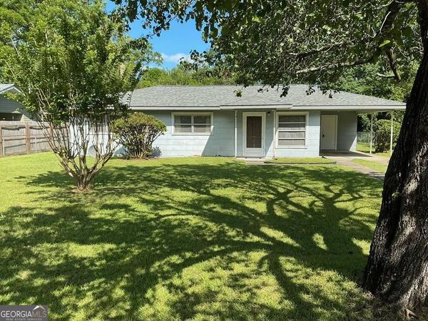 108 Sunset Drive, Eufaula, AL 36027