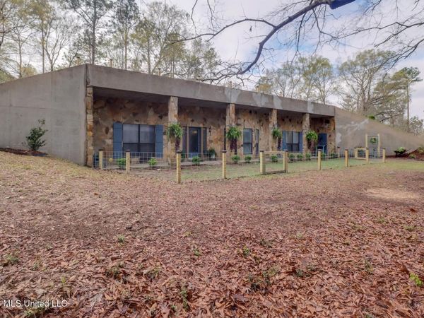 65 Gartman Road, Perkinston, MS 39573